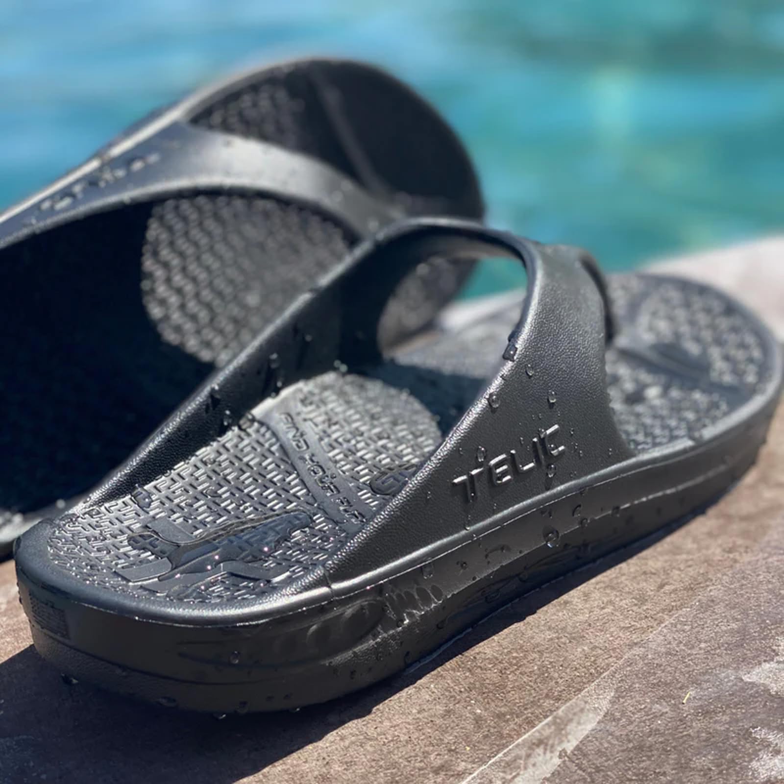 Telic Women's Energy Flip Flop-Pillow-Soft, Supportive, Lightweight, Waterproof-Perfect for Beach & Pool, Key Lime, X-Small UK-6